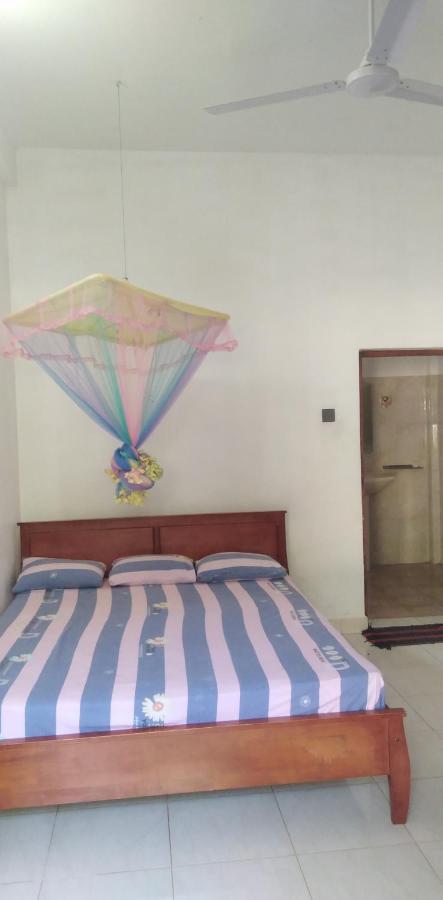 Dinesh Guest House Kataragama Exteriér fotografie